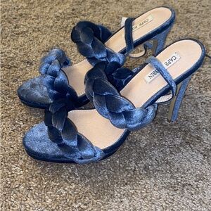 Carbon Blue Velvet Women's Heels